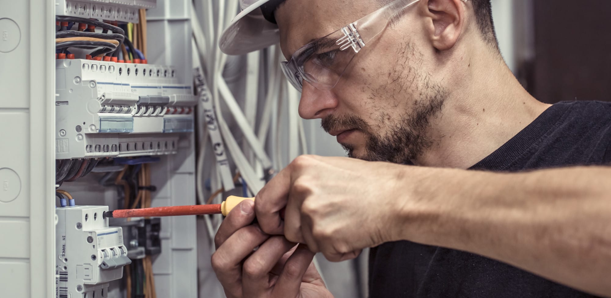 Find an Electrician in Flower Mound, Texas